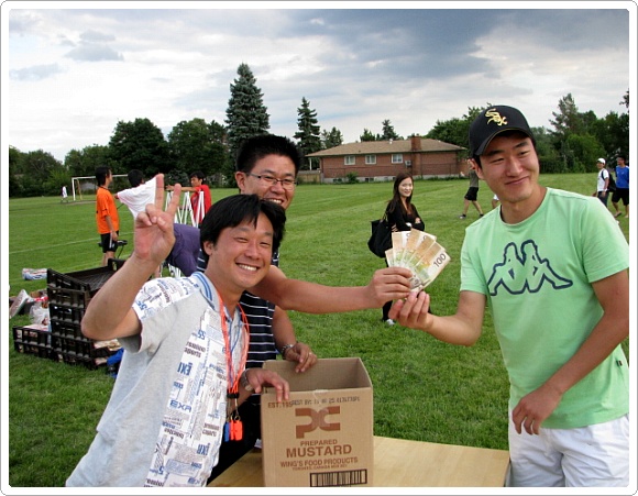 [토론토]친선축구대회에서 우승을 하였습니다~! 후기 썸네일