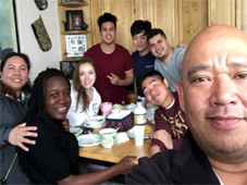 외국인 친구들과 함께하는 즐거운 홈스테이 생활 후기 썸네일