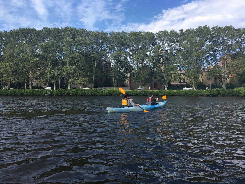 물을 무서워하는 사람들도 쉽게 즐길 수 있는 스포츠 - 보스턴 카약 후기 썸네일