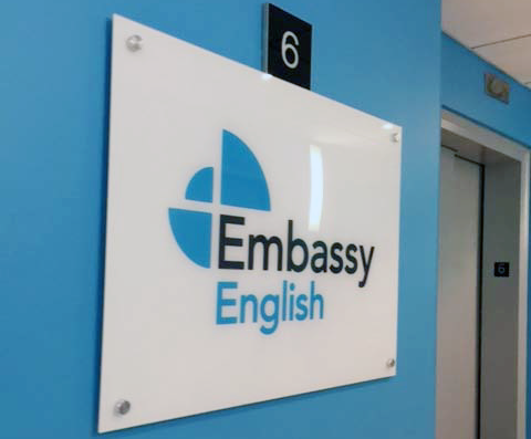 Embassy에서 외국인 친구들과 즐겁게 공부해요! 후기 썸네일