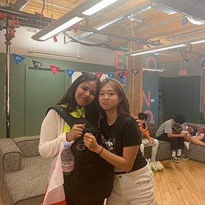 EF 금요일은 싫어요, 생일파티